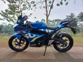 CASH CREDIT SUZUKI GSX 150 R 2017