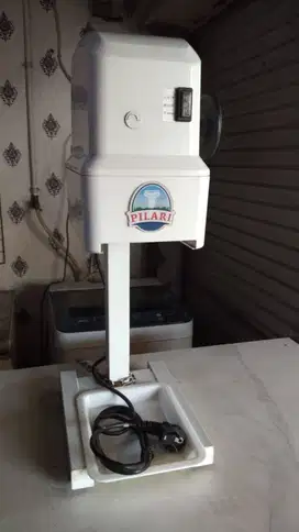 Pilari mesin es serut bekas shaved ice machine second