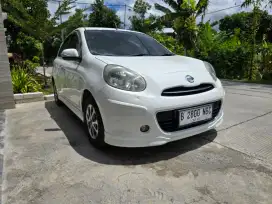 Nissan march putih 2012 automatic