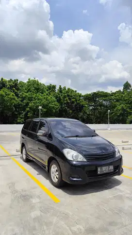 Toyota Kijang Innova 2009 Bensin