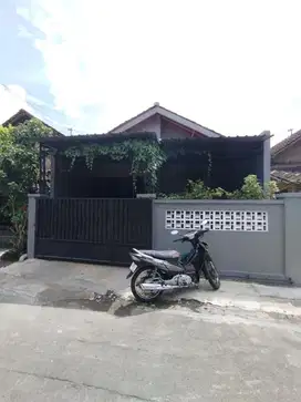 rumah cantik siap huni dekat exit tol solo