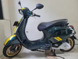 Dijual Vespa Sprint Racing Sixties 150cc