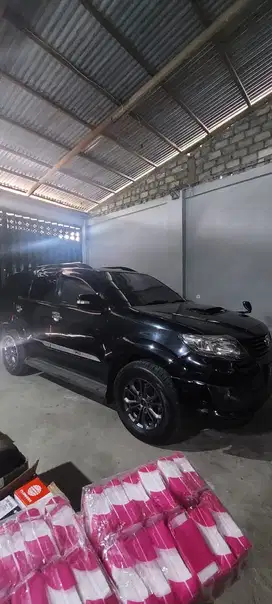 Toyota Fortuner Metic