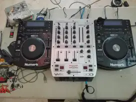 Numark NDX-500 dan Behringer VMX-300