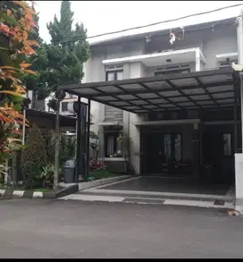 Jual Rumah Mewah dan Luas Harga Terjangkau dekat Batununggal Bandung