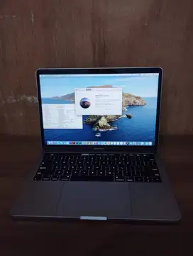 Macbook Pro 13 2019 i5 8/256gb
