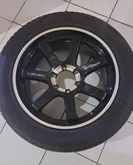 Velg Bekas Fortuner VNT Turbo Lenso R20 PCD 6x139.7