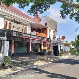 DIJUAL RUMAH MEWAH DI PENDOWOHARJO SLEMAN YOGYAKARTA