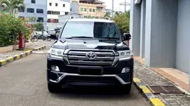 Toyota Land Cruiser LC 200 VXR 200 4.5 4x4 Diesel 2017 LOW KM Record