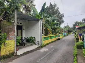 Tanah murah,bonus rumah di kota Wates kulon progo