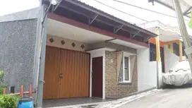 Di SEWAKAN RUMAH SEPERTI BARU 4KAMAR