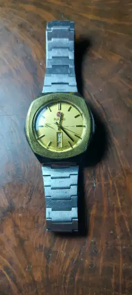 Jam tangan RADO GOLDEN GAZELLE