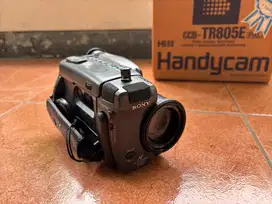 Handycam Sony CCD-TR805E