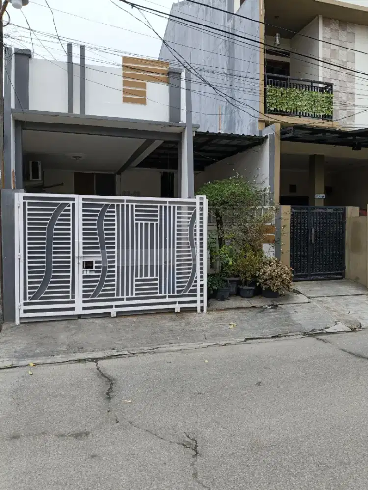 Rumah siap huni full renovasi