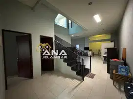 ANA RUMAH BAGUS UK 9X25M DI TAMAN HARAPAN INDAH KOMPLEK THI JELAMBAR