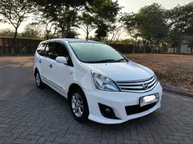 Nissan Grand Livina 2012 XV matic pmk 2013 putih