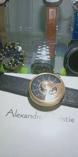 Jam tangan Alexandre Christie