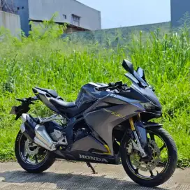 HONDA CBR 250RR ABS GREY TAHUN 2017 LOW KM, MULUS‼️