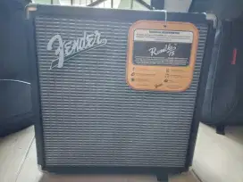 Ampli bass Fender Rumble 15 like new