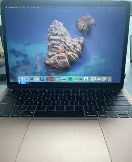 Macbook Air 13 2020 i3 8 256gb