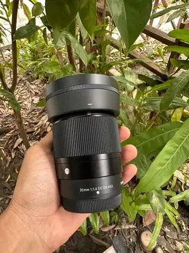 Sigma 30mm f1.4 for fuji like new