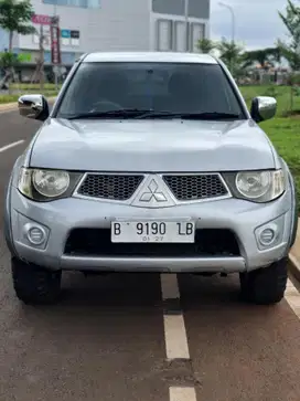 Mitsubishi Strada Triton Double cabin 2.5 GLS Diesel MT