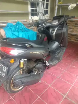 Dijual Motor Yamaha NMAX Tangan Pertama