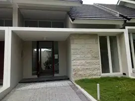 Dijual Murah Rumah Nortwest Park Citraland Surabaya