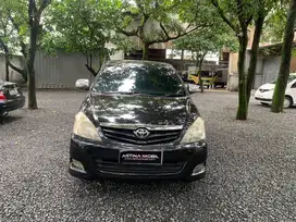 TOYOTA KIJANG INNOVA 2.5 G MT 2009