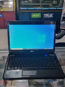 Laptop Fujitsu lifebook Intel core i3 layak pakai