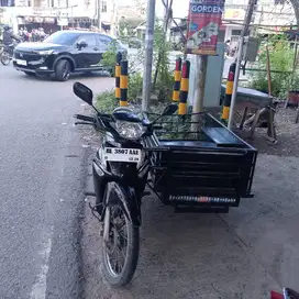 Dijual becak motor supra surat lengkap pajak hidup