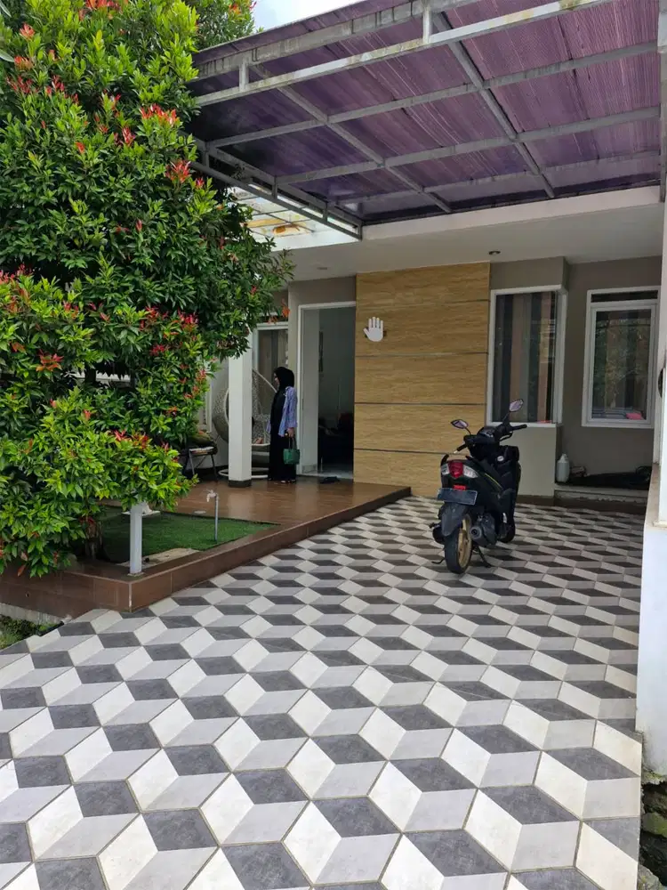 DIJUAL RUMAH ESTETIK DI KOMPLEK ELIT