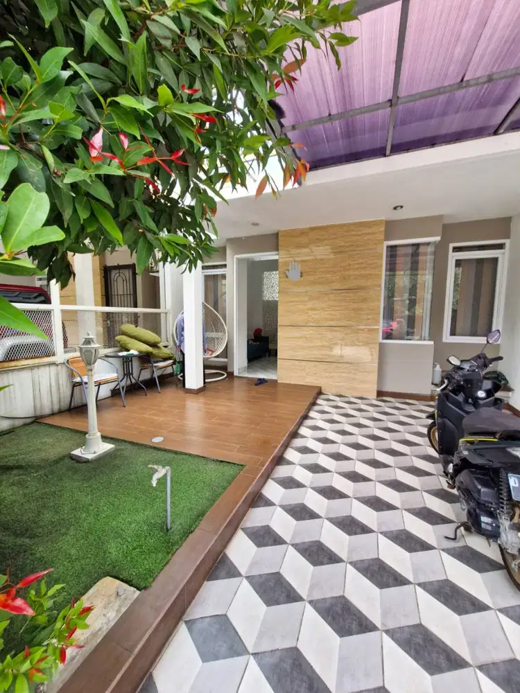 DIJUAL RUMAH ESTETIK DI KOMPLEK ELIT