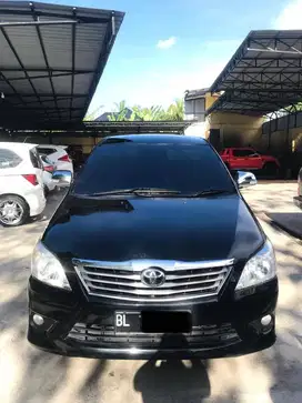 Dijual Innova 2.0 G M/T Tahun 2012 Hitam Metalik