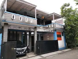 Rumah 2 Lantai Bekas Kantor di Turangga Sayap Buahbatu Bandung