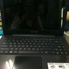 Laptop asus X454y kondisi matot