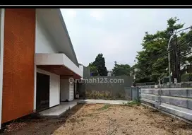 Rumah Terawat Asri di Setrasari Bandung Utara