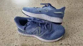 Sepatu Running Merk NB 880