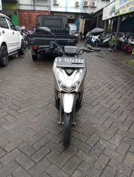 Beat street new 2020.  Km low. Ss lengkap