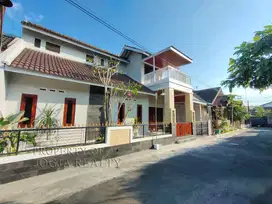 RUMAH VILLA MEWAH DIJUAL DI TIRTOMARTANI KALASAN SLEMAN JOGJA