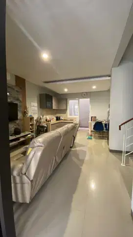 Semi Furnish Rumah Greenlake Citraland Harga Nego Aja