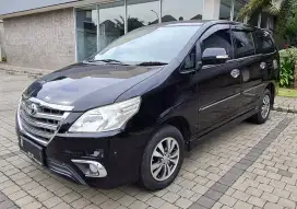 TOYOTA KIJANG INNOVA 2.0 V LUXURY 2015