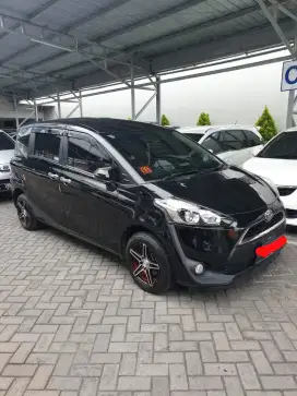 Toyota Sienta Matic 2016