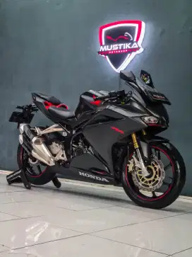 Odo 9rb Simpenan!!Honda CBR 250RR 2018 Black Matte Plat Jatim-Mustika