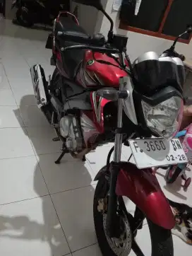 Yamaha vixion 2013 tangan pertama