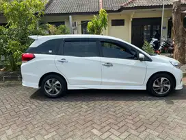 Mobilio 1.5 type E / CVT Tahun 2019