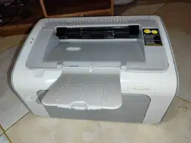 Printer laserjet hp 1102 istimewa