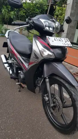 Dijual Motor Honda Supra X 125 Tahun 2014 - Terawat & Siap Pakai!