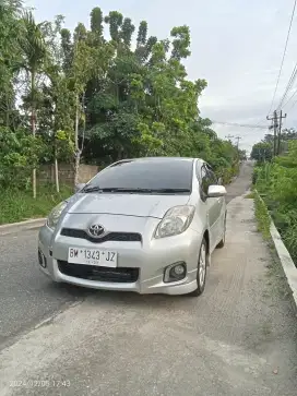 Yaris S Limited at 2012