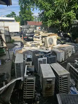 Tampung AC rusak